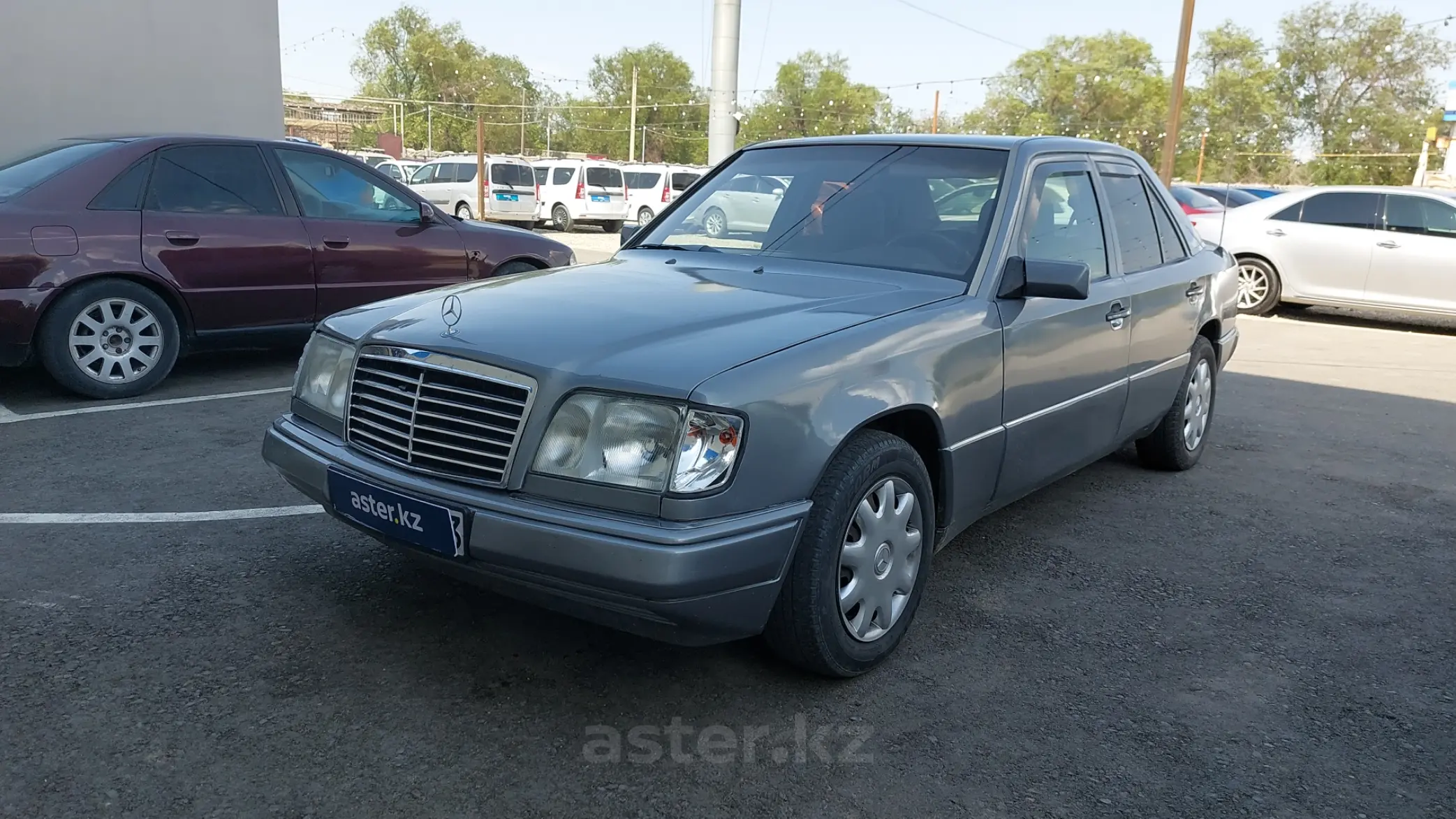 Mercedes-Benz W124 1990