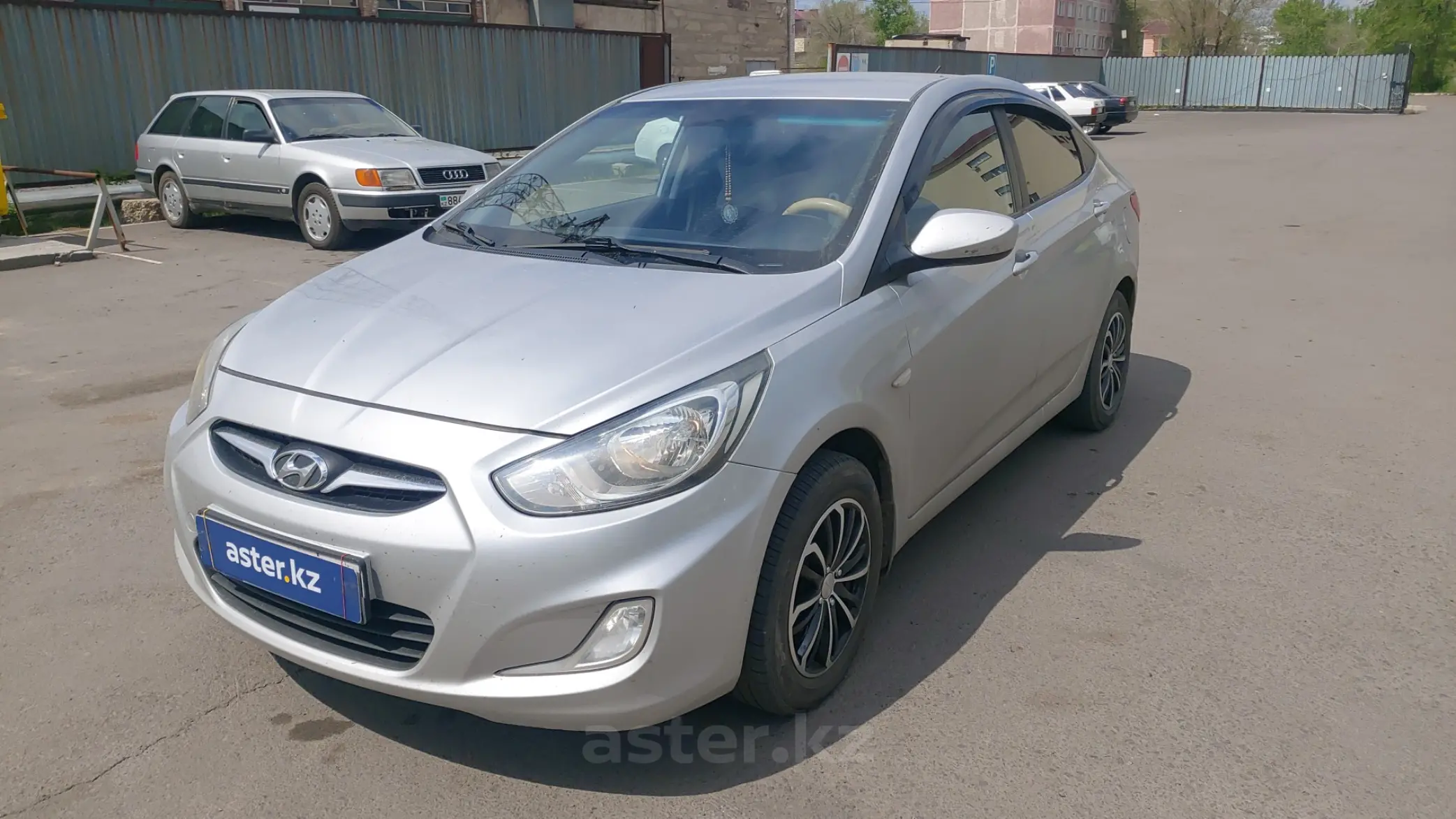 Hyundai Accent 2014