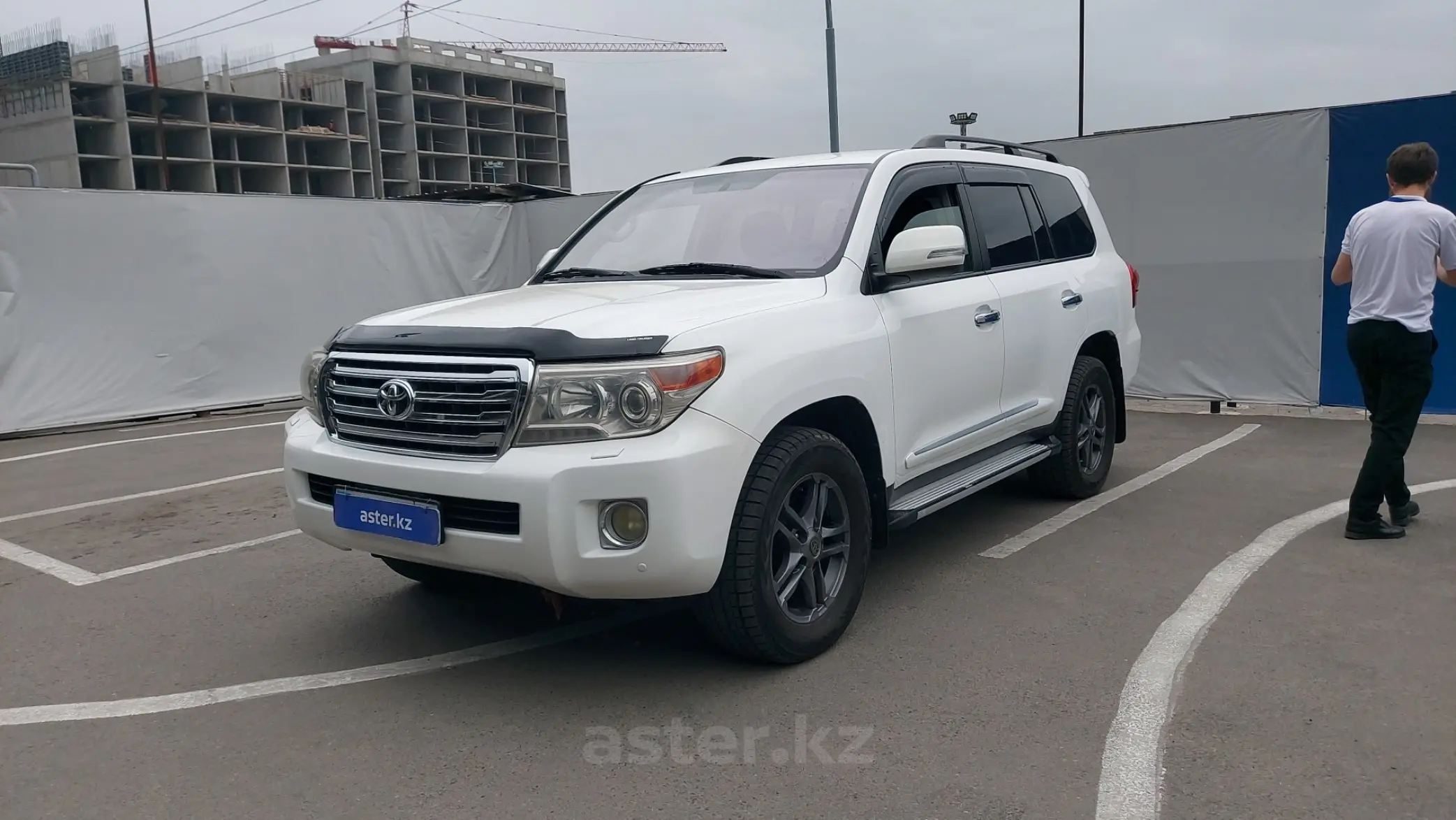 Toyota Land Cruiser 2012