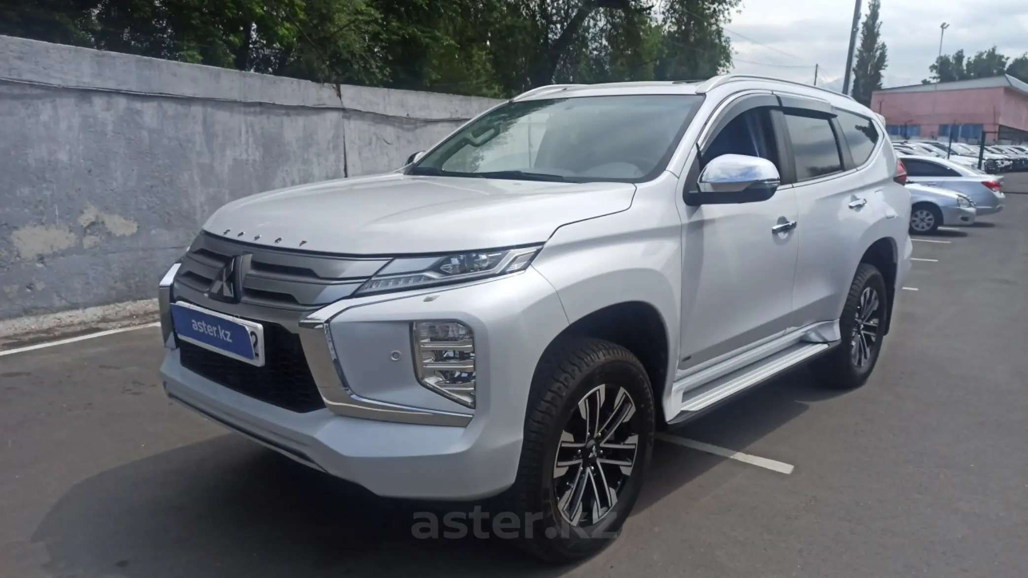 Mitsubishi Montero Sport 2021