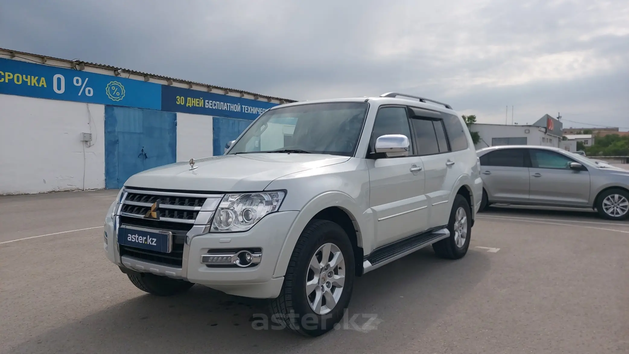 Mitsubishi Pajero 2018