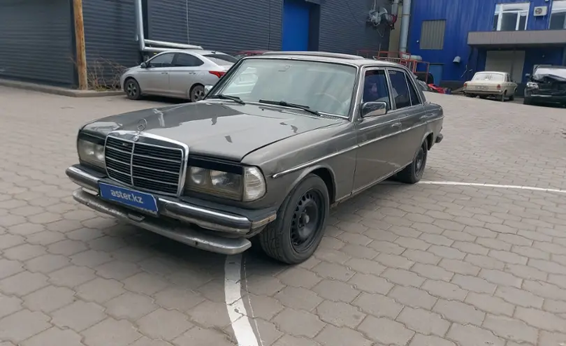 Mercedes-Benz W123 1984 года за 1 000 000 тг. в Караганда