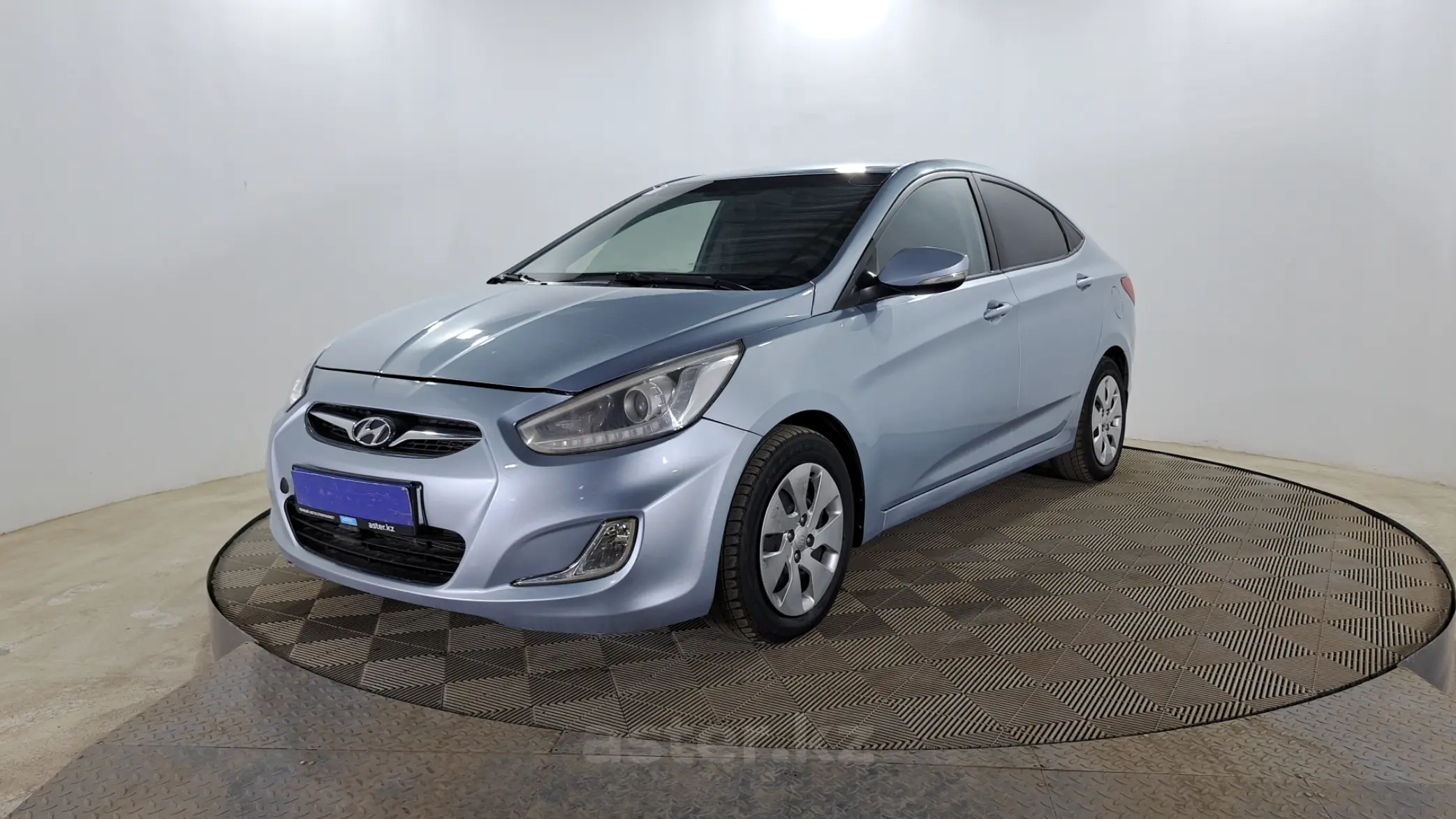 Hyundai Accent 2013