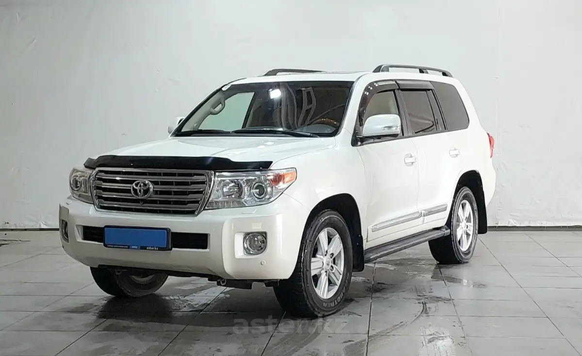 2013 Toyota Land Cruiser