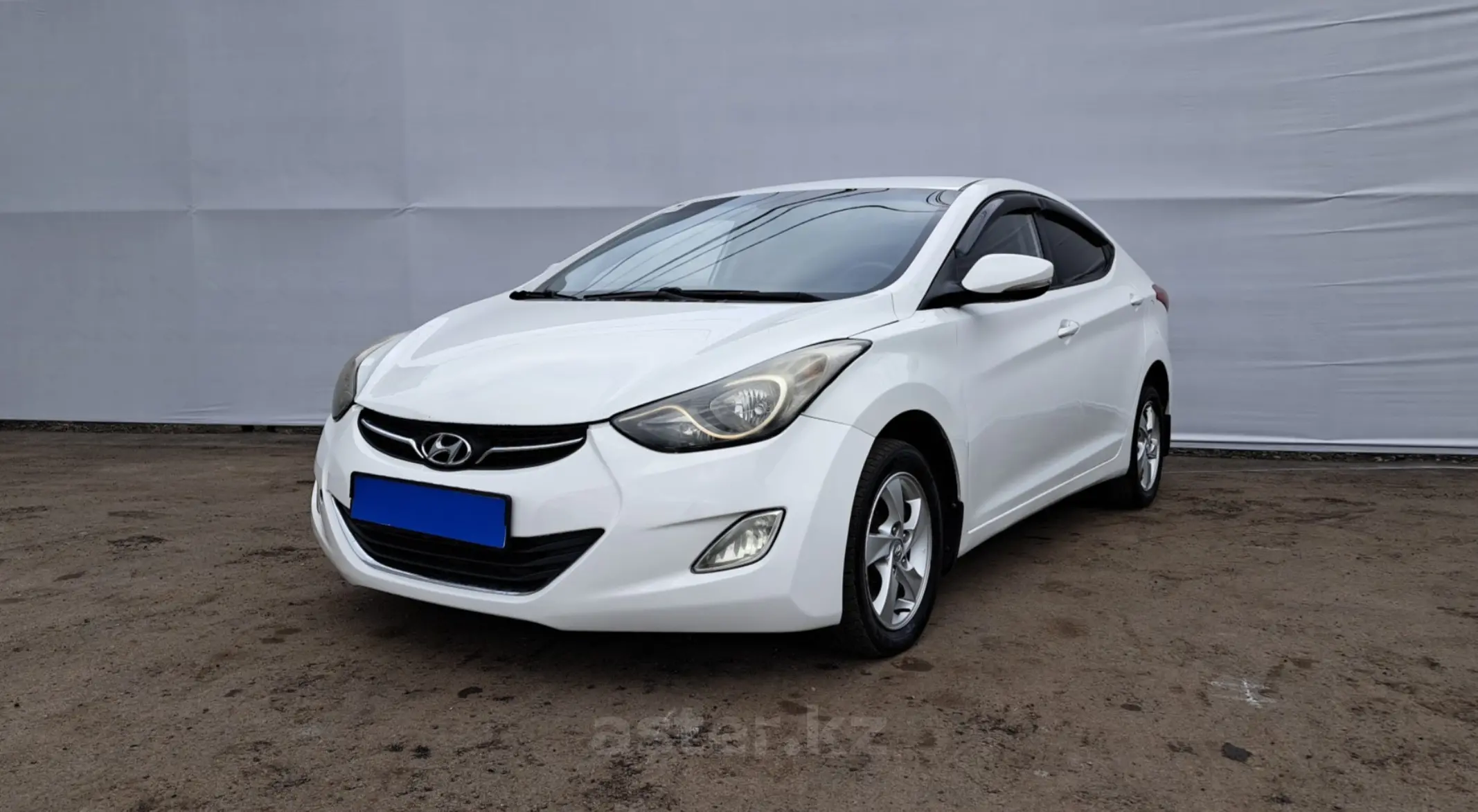 Hyundai Avante 2012