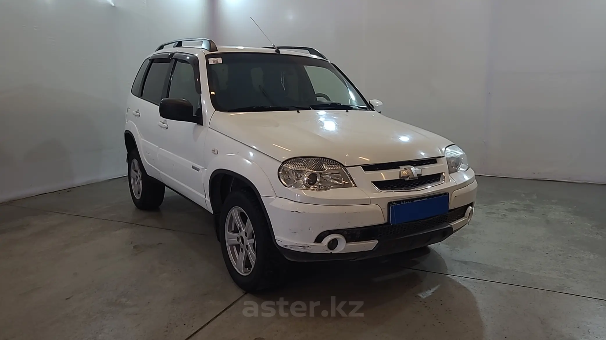 Купить Chevrolet Niva 2015 года в Усть-Каменогорске, цена 3500000 тенге.  Продажа Chevrolet Niva в Усть-Каменогорске - Aster.kz. №252248