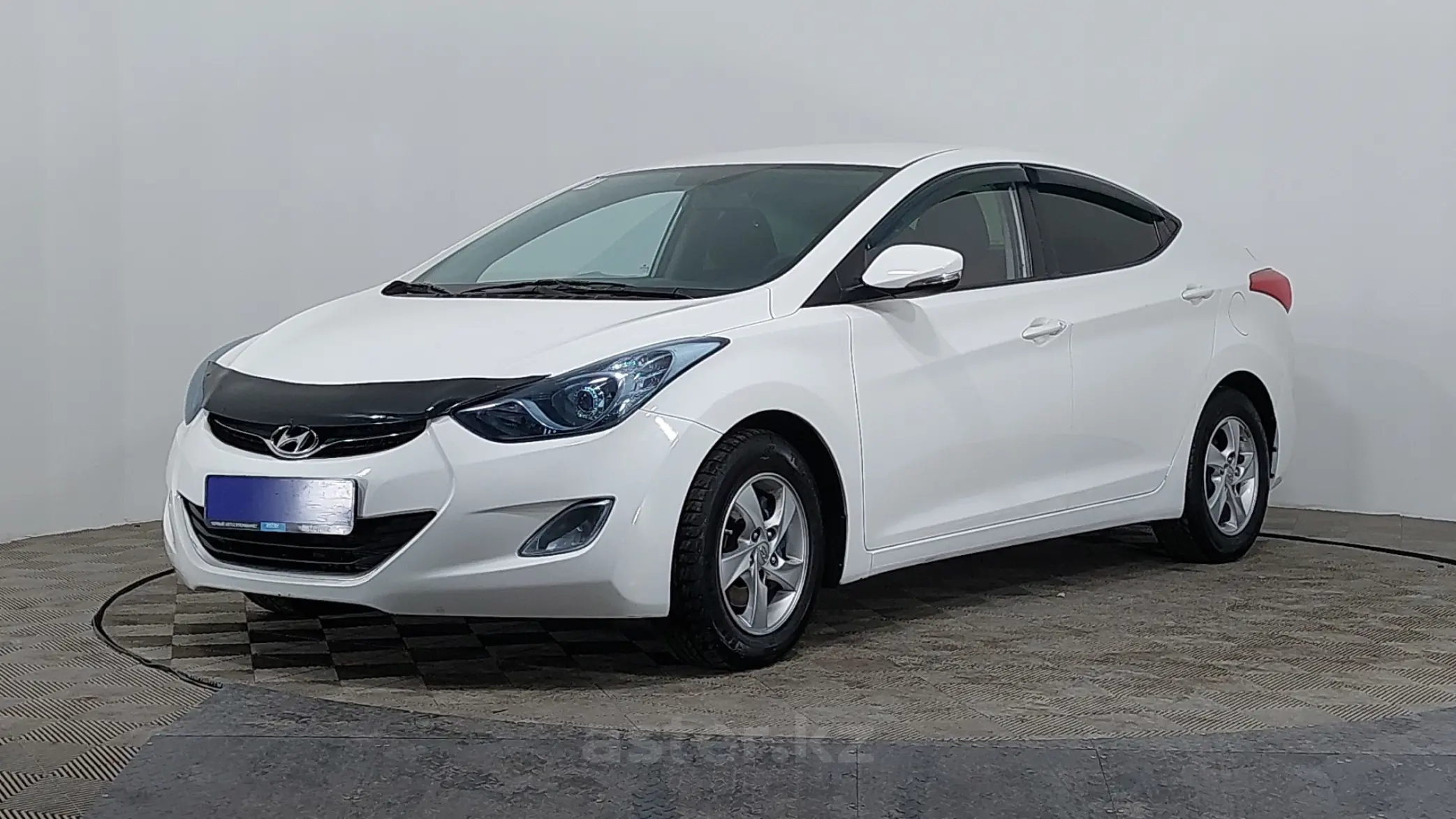 Hyundai Avante 2012