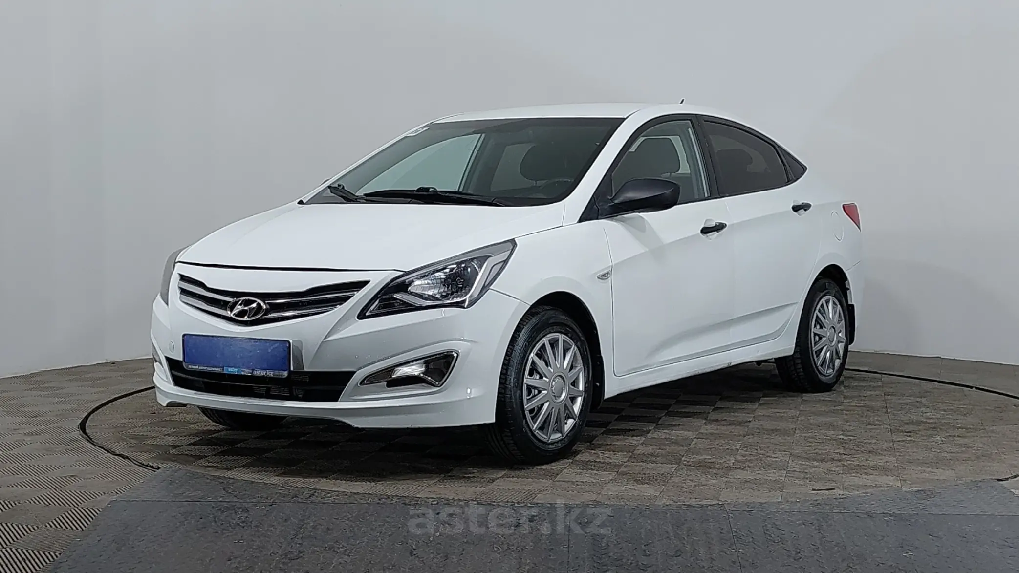 Hyundai Accent 2015