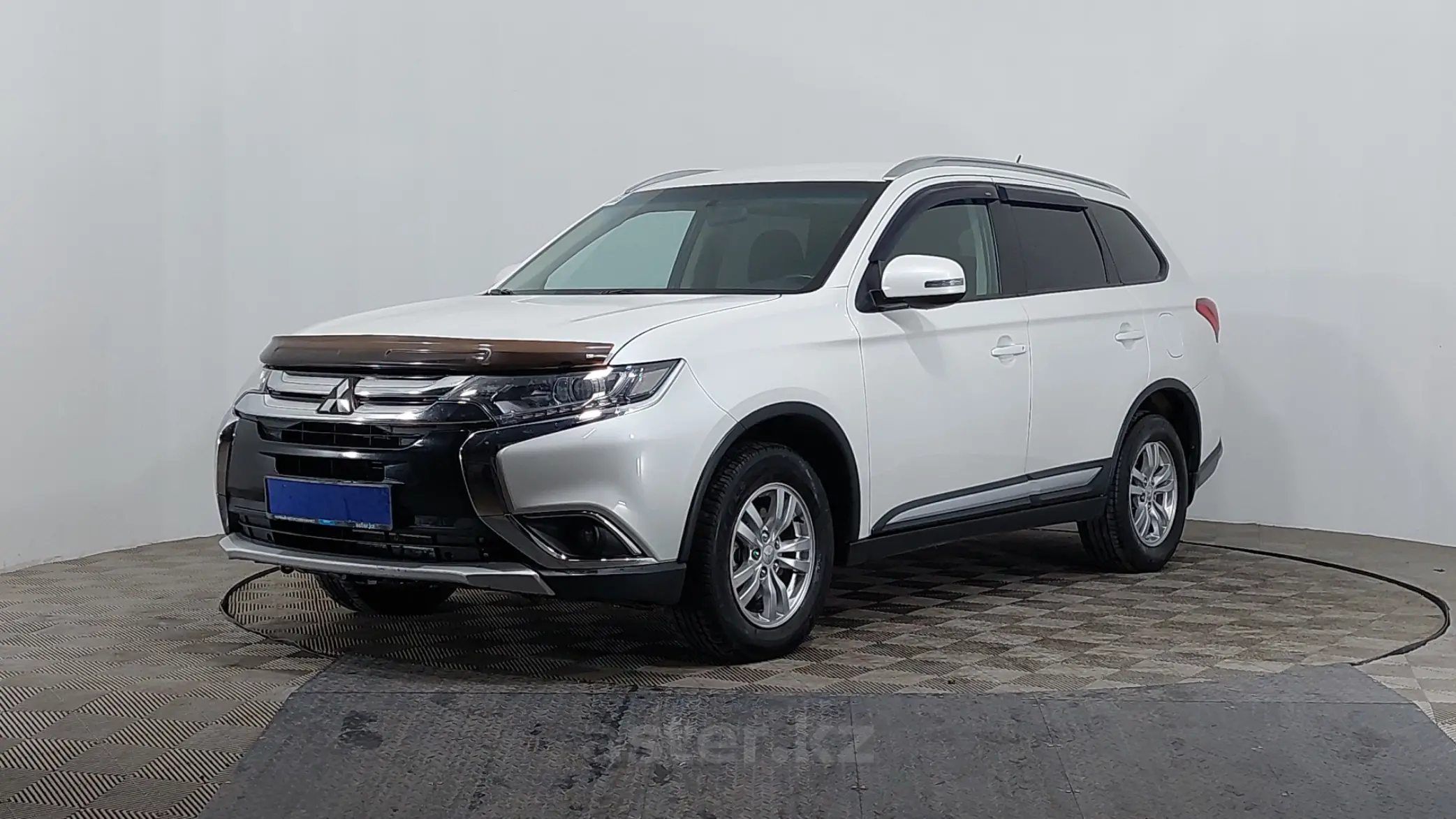 Mitsubishi Outlander 2015