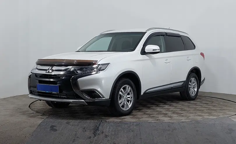 Mitsubishi Outlander 2015 года за 8 990 000 тг. в Астана