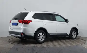 Mitsubishi Outlander 2015 года за 9 350 000 тг. в Астана
