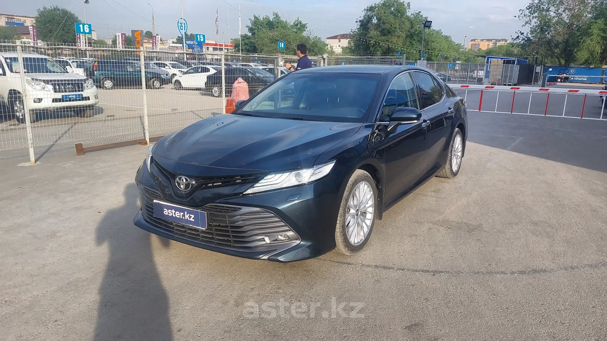 Toyota Camry 2019