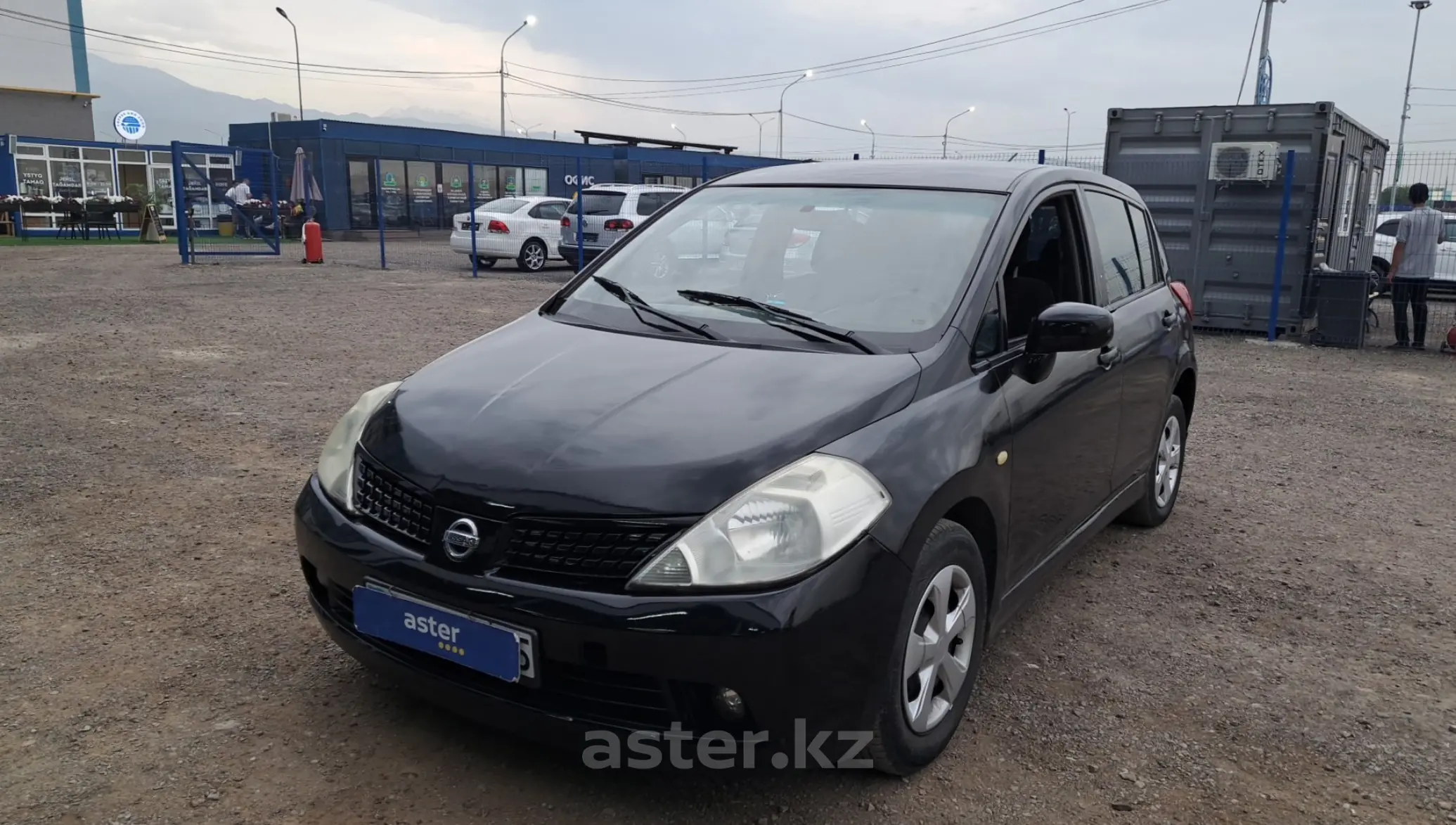 Nissan Tiida 2006