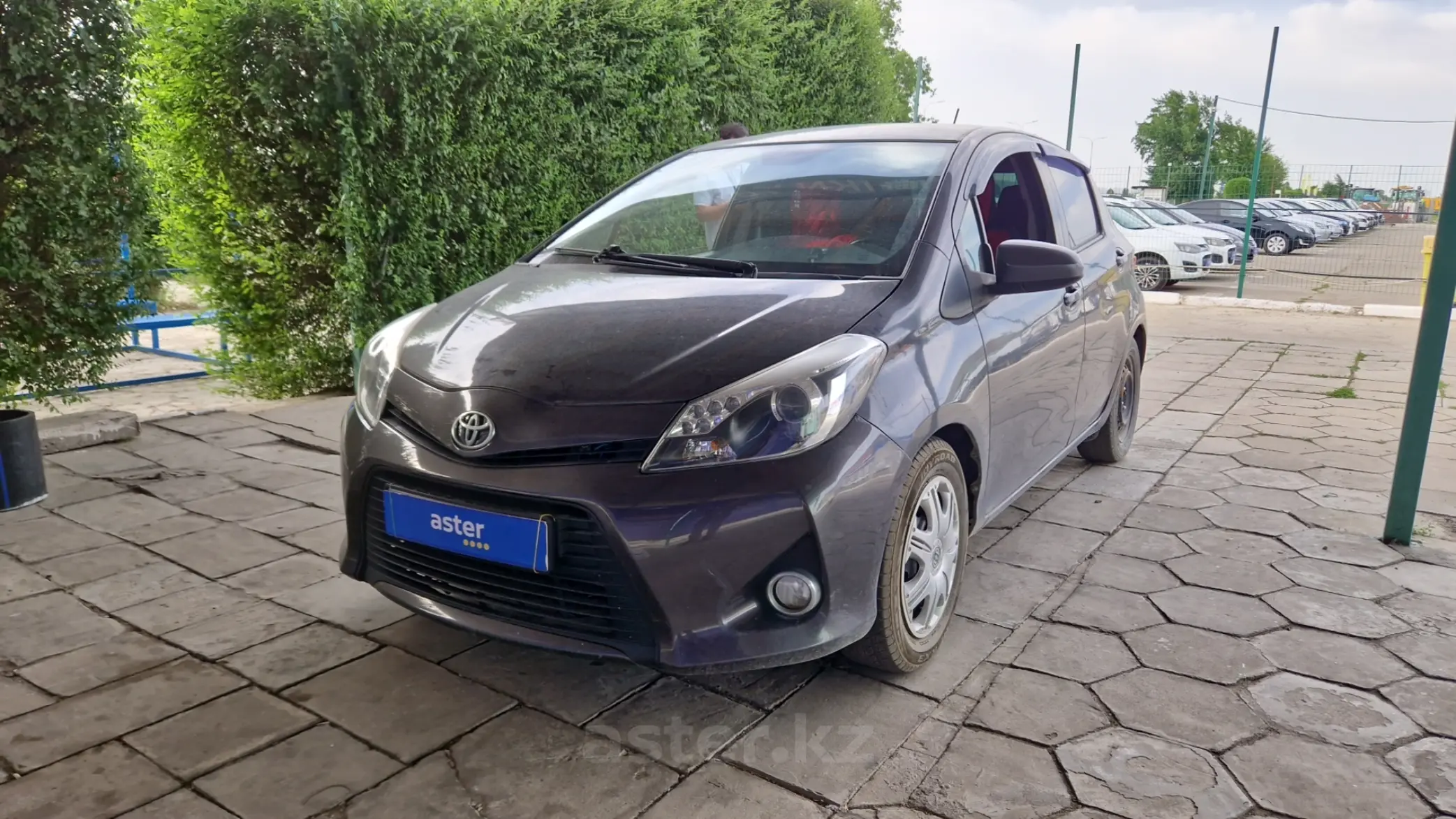 Toyota Yaris 2012 С…СЌС‚С‡Р±РµРє