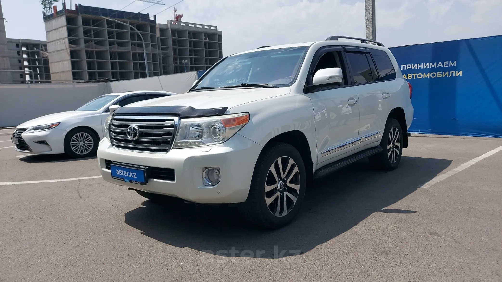 Toyota Land Cruiser 2014