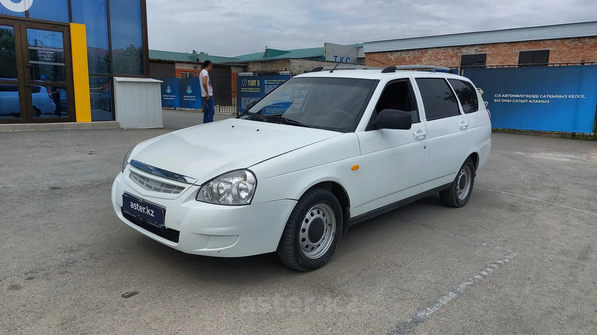 LADA (ВАЗ) Priora 2013