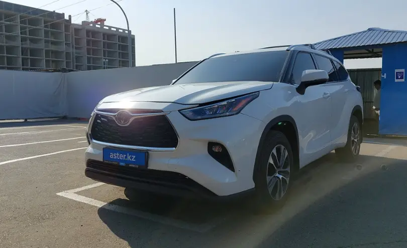 Toyota Highlander 2021 года за 26 000 000 тг. в Алматы