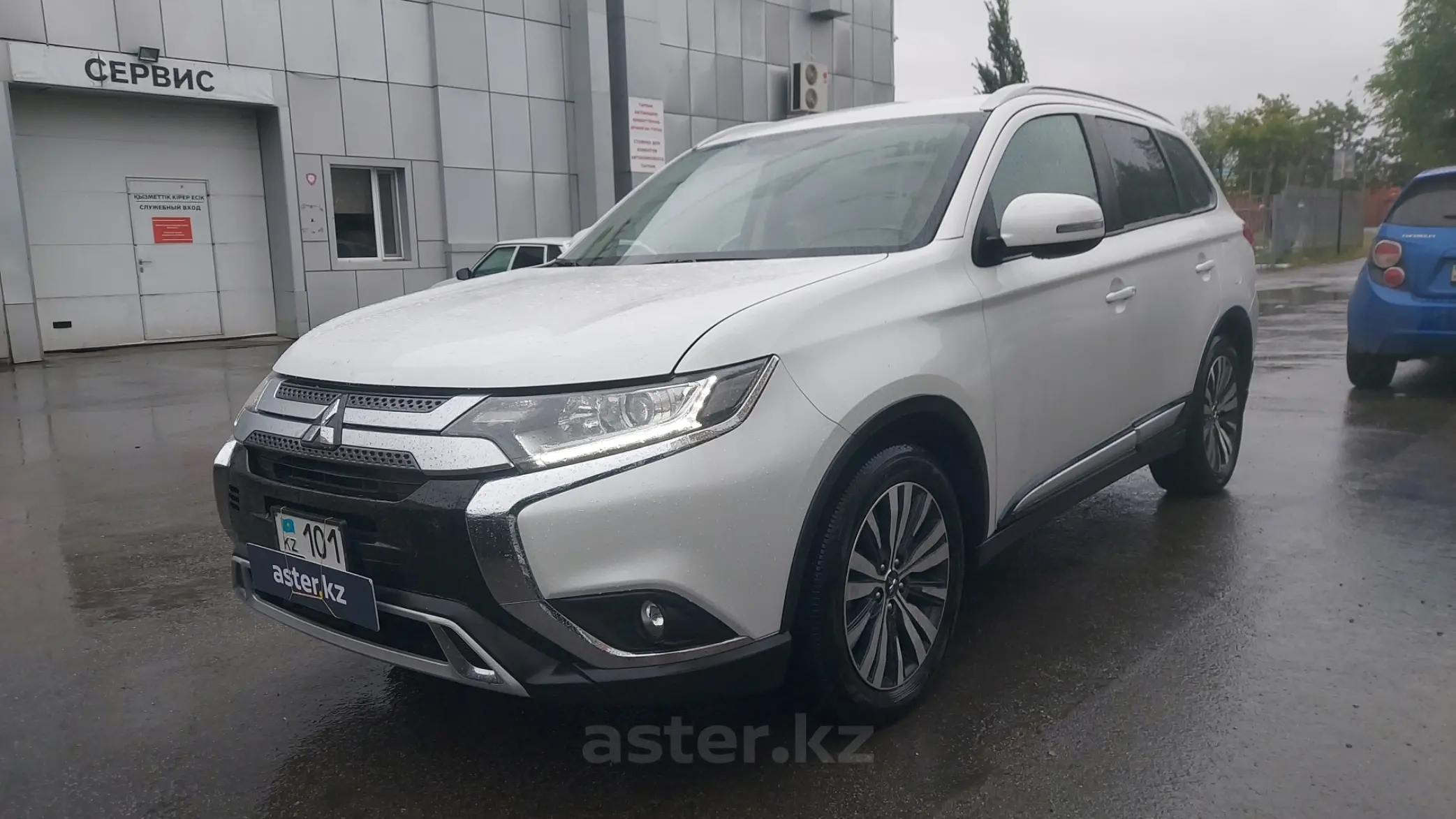 Mitsubishi Outlander 2020