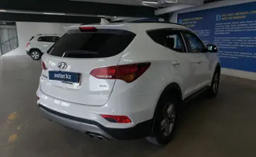 Hyundai Santa Fe 2017 года за 13 000 000 тг. в Астана фото 3