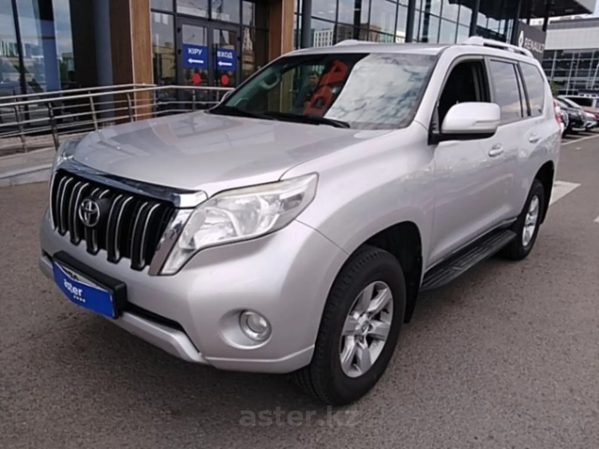 Toyota Land Cruiser Prado 2014