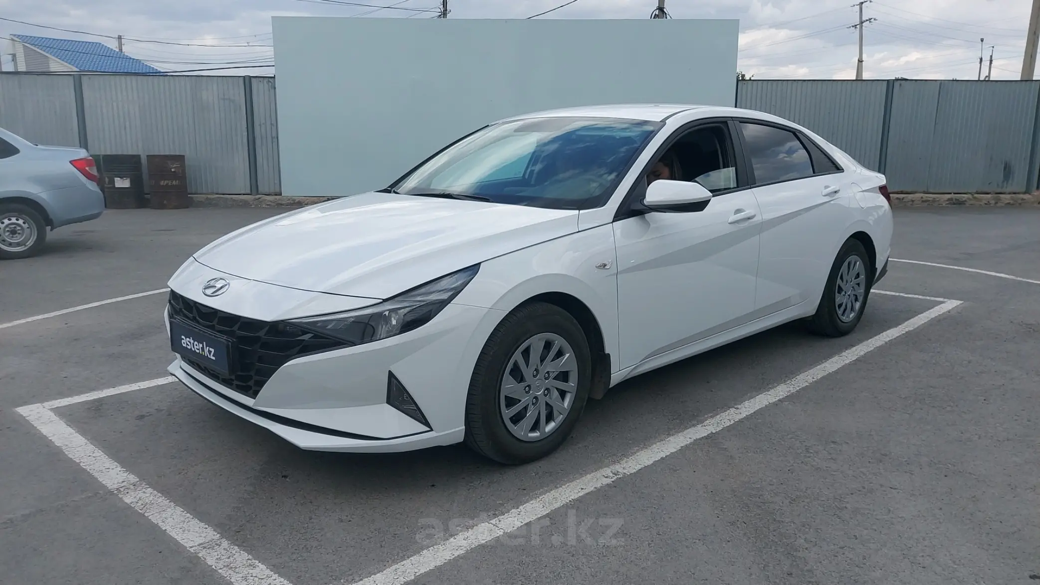 Hyundai Elantra 2022