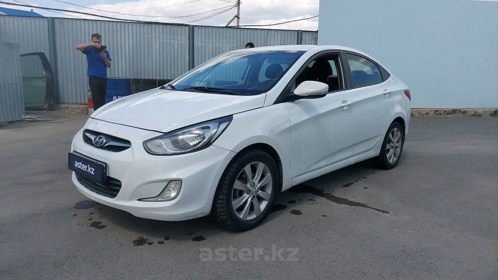 Hyundai Accent 2013