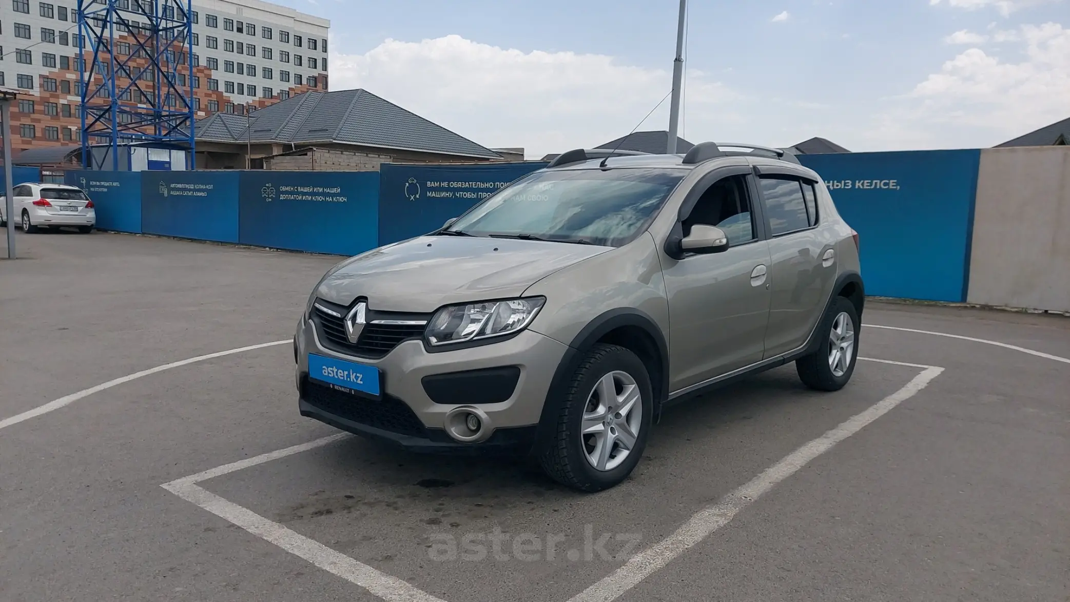 Renault Sandero 2015