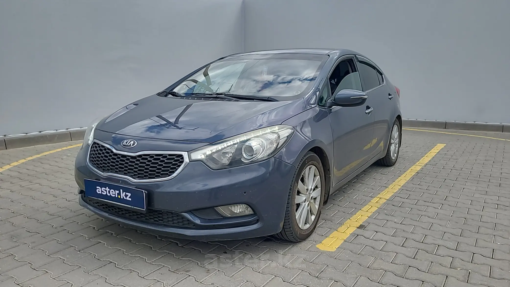 Kia Cerato 2013 серый