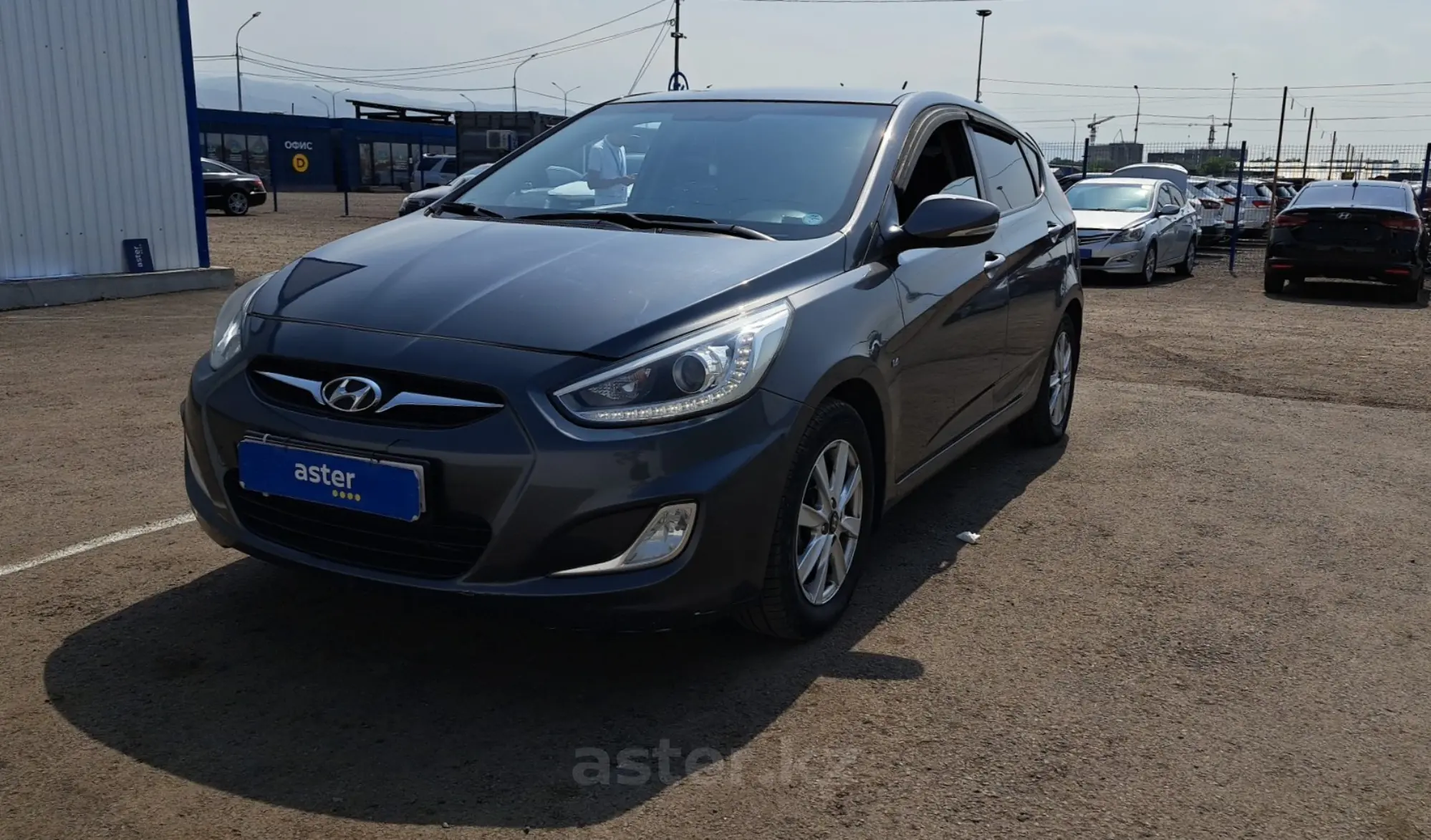 Hyundai Accent 2013