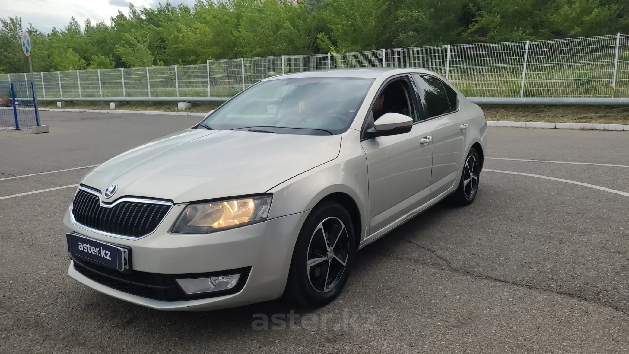 Купить Skoda Octavia 2015 года в Усть-Каменогорске, цена 6200000 тенге.  Продажа Skoda Octavia в Усть-Каменогорске - Aster.kz. №c857463