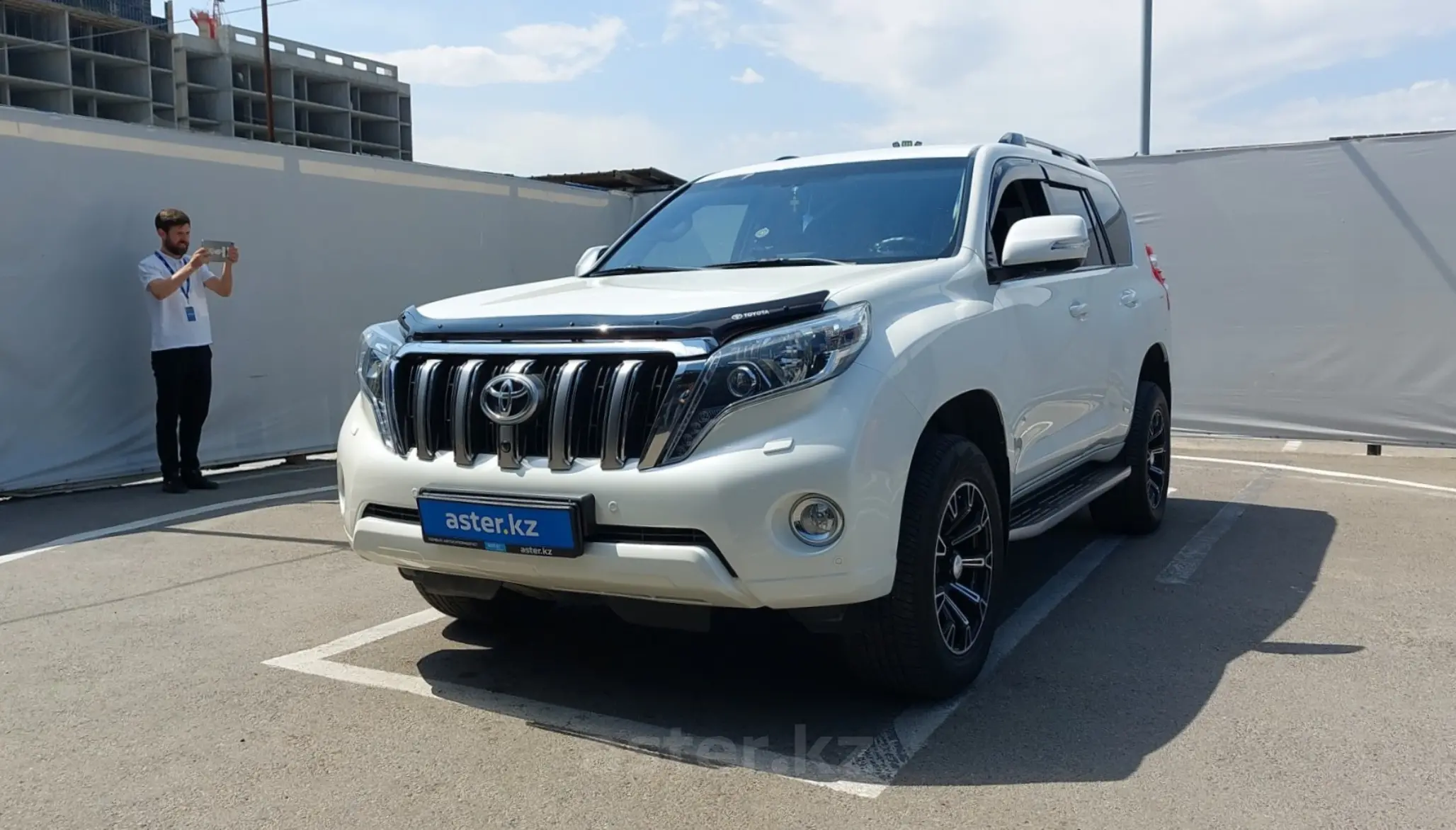 Toyota Land Cruiser Prado 2014