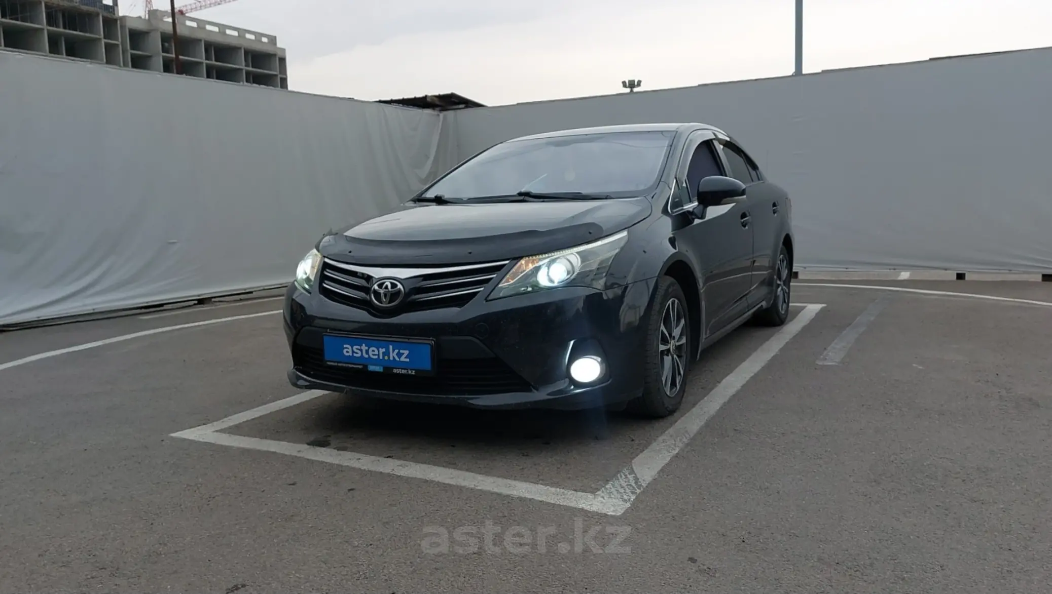 Toyota Avensis 2012