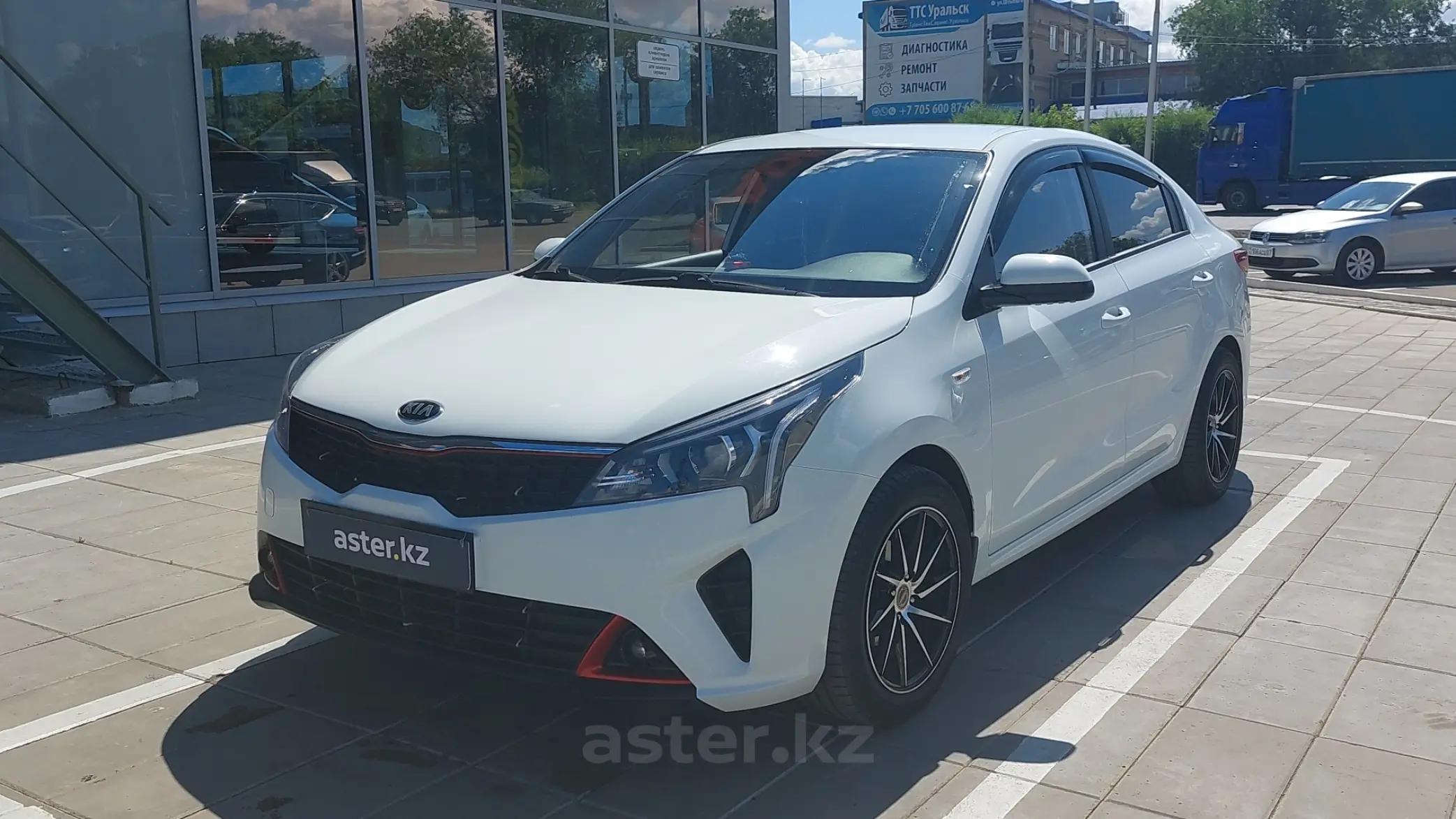 Купить Kia Rio 2020 года в Уральске, цена 8900000 тенге. Продажа Kia Rio в  Уральске - Aster.kz. №c858569