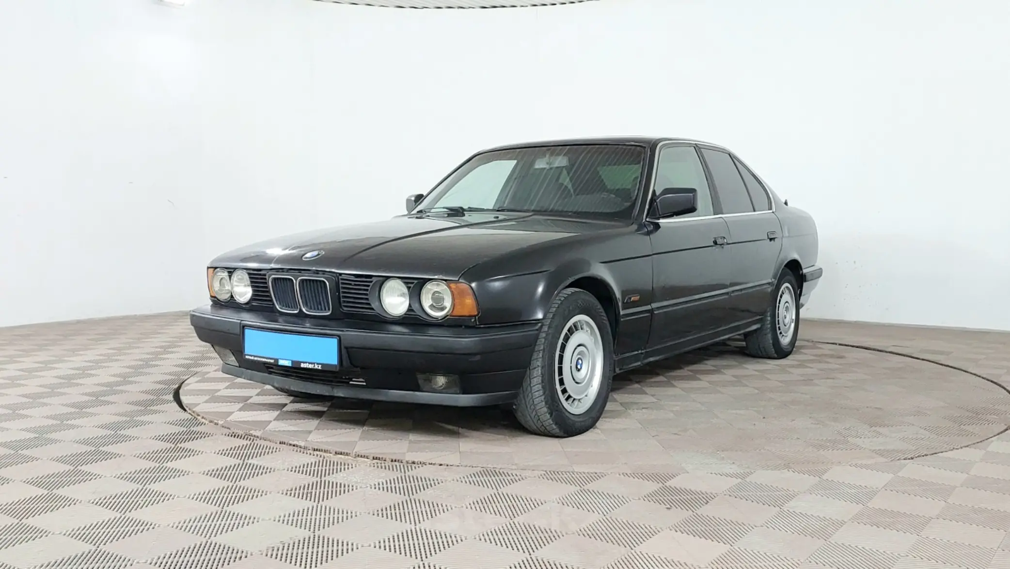 BMW 5 серии 1992