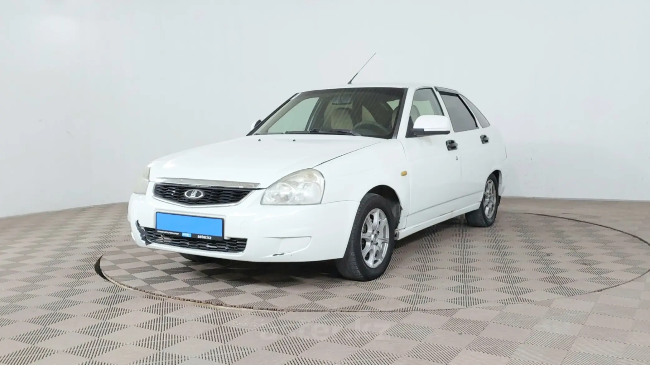 LADA (ВАЗ) Priora 2012