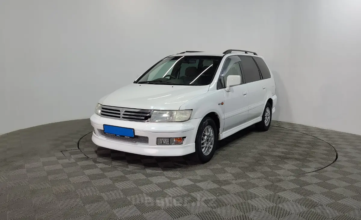 1998 Mitsubishi Chariot