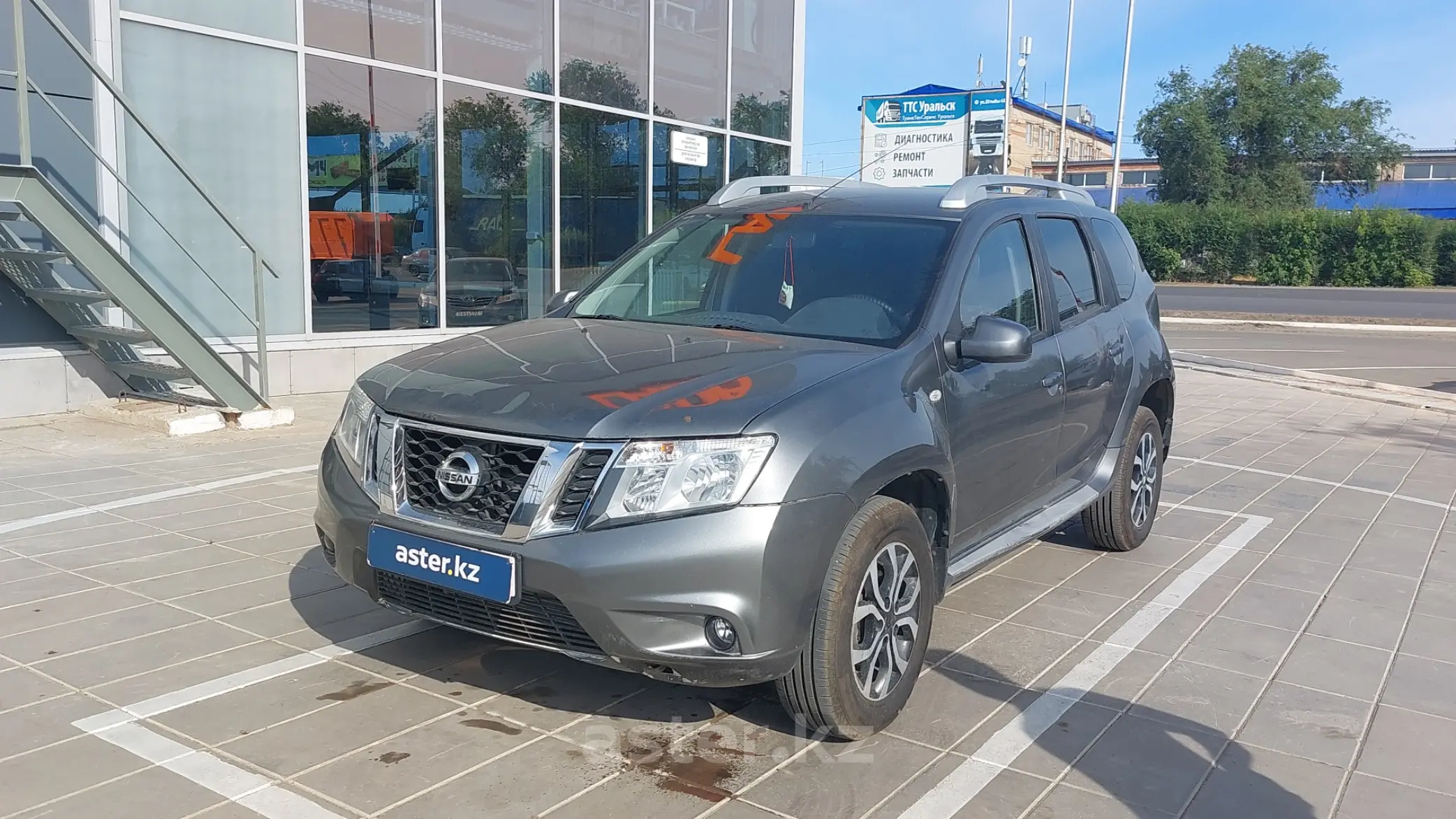 Nissan Terrano 2014