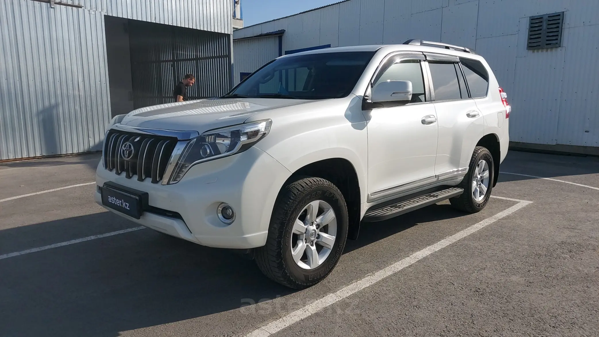 Toyota Land Cruiser Prado 2014