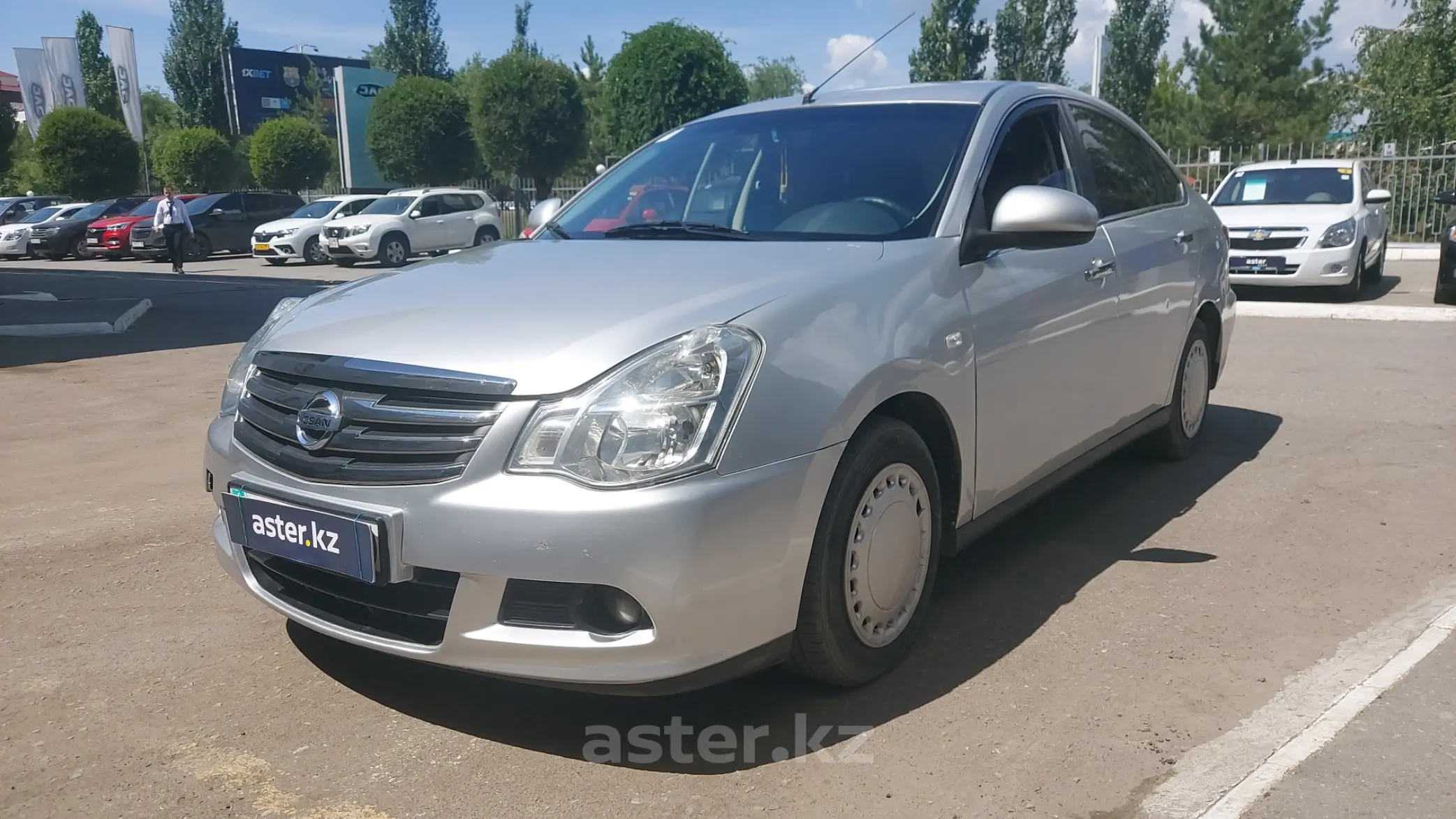 Nissan Almera 2015