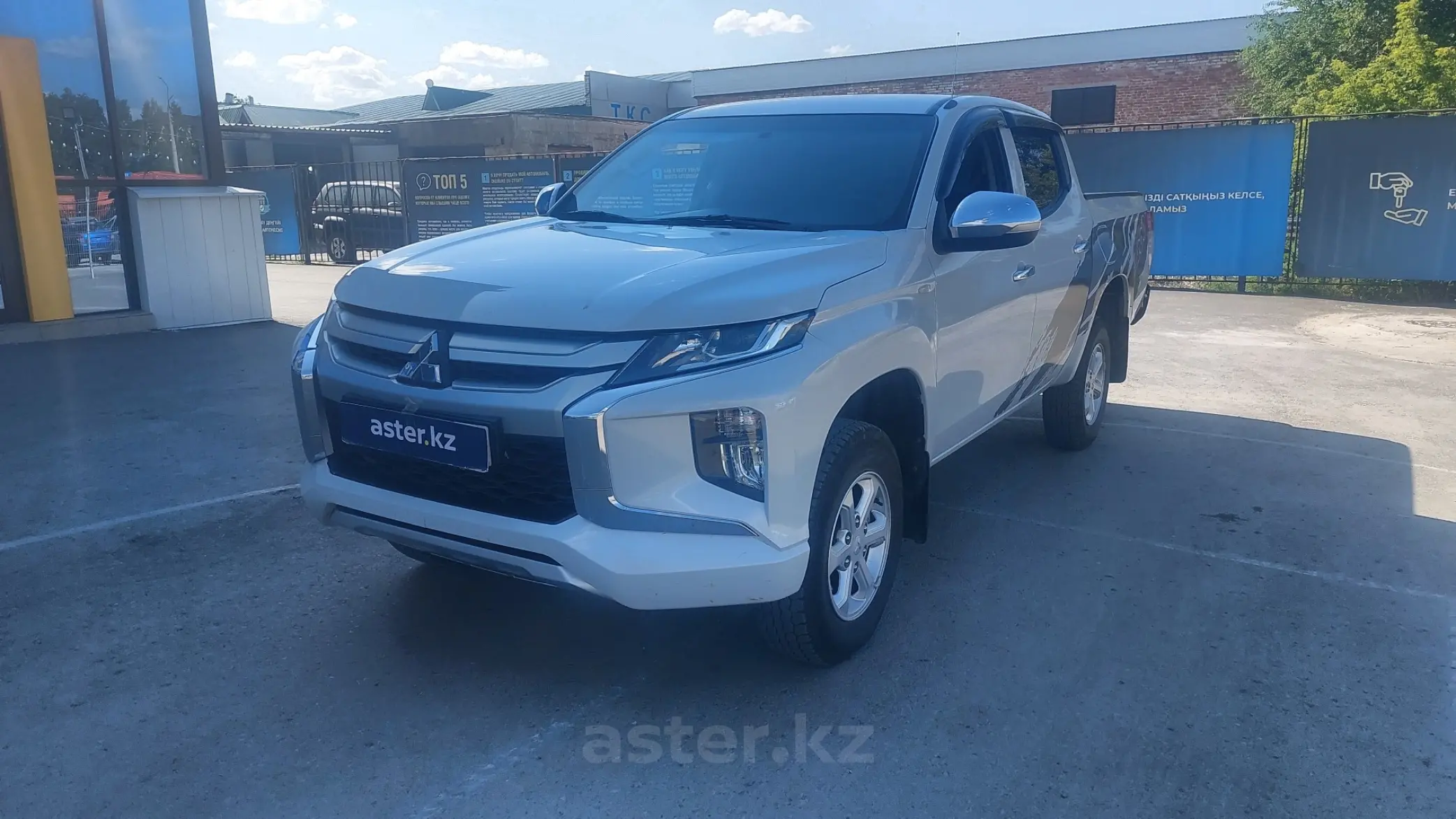 Mitsubishi L200 2019