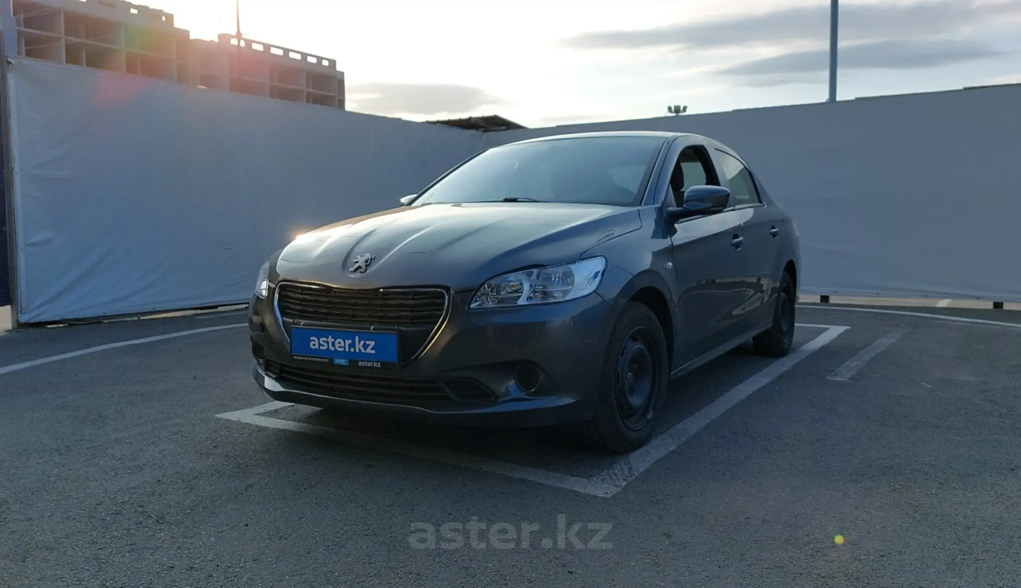 Peugeot 301 2014