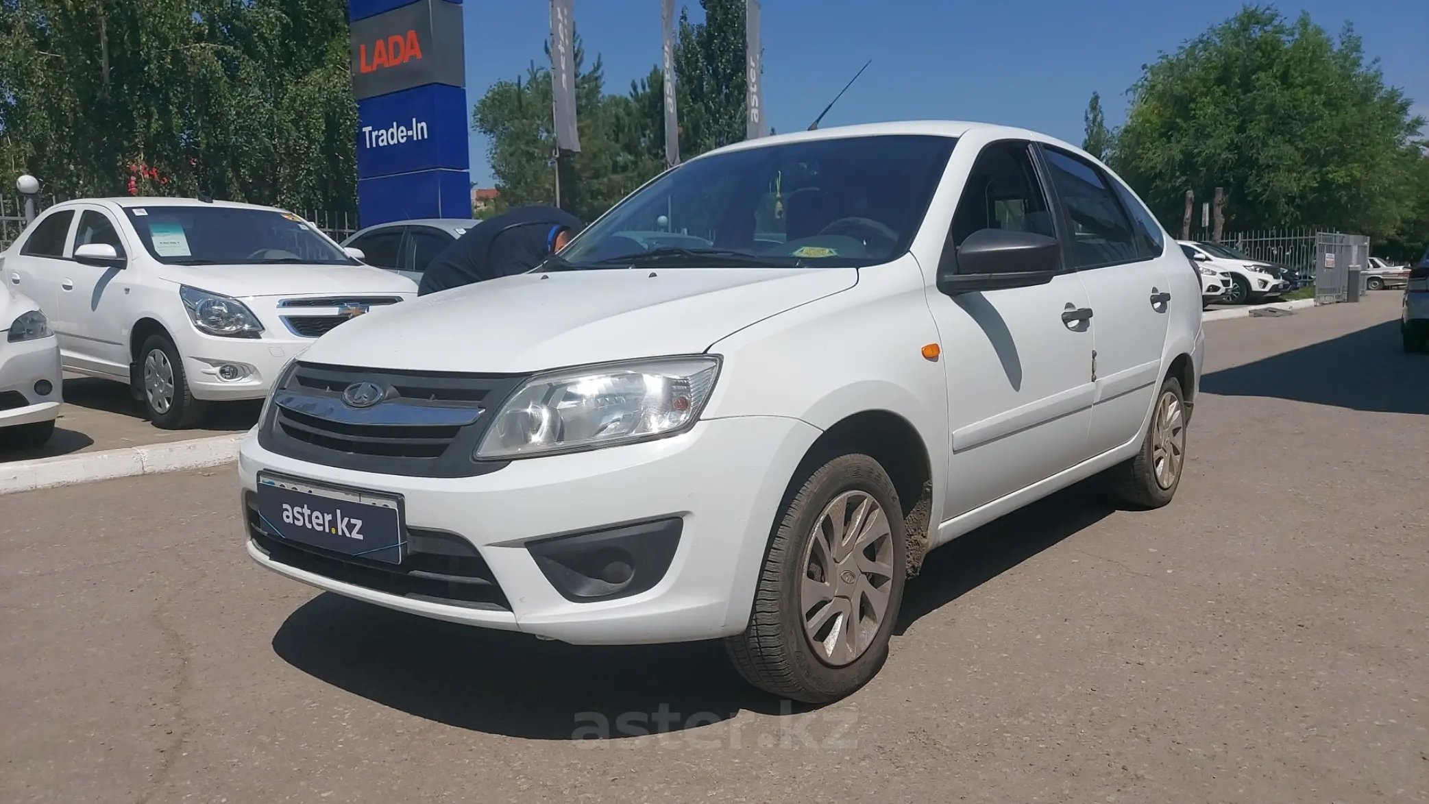 LADA (ВАЗ) Granta 2015