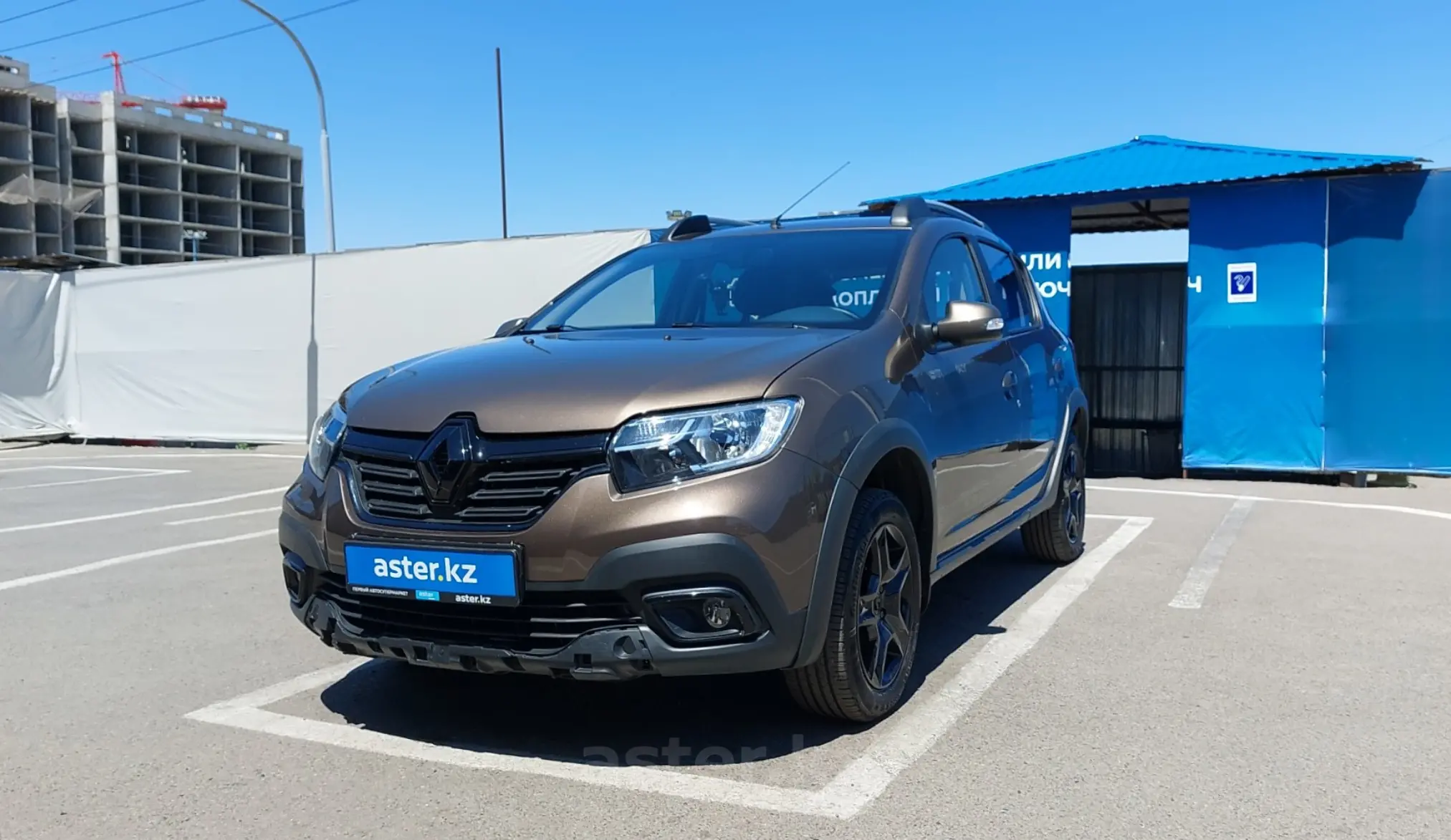 Купить Renault Sandero В России