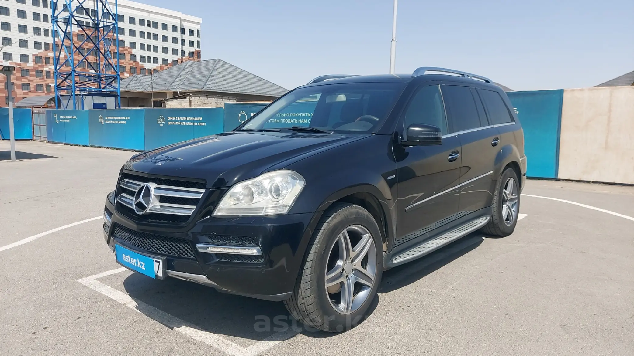 Мл 2012 год. Мерседес gl 164 500. Mercedes gl 500 2012. Mercedes gl class 2012. Mercedes-Benz gl-класс 500 i (x164).