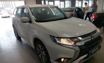 Mitsubishi Outlander 2022 года за 13 800 000 тг. в Астана фото 2