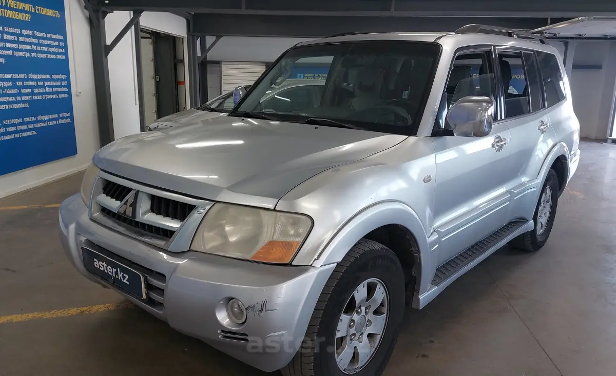 Мицубиси паджеро 2005 год. Mitsubishi Pajero 2005. Паджеро 2005. Митсубиси Паджеро 2005 года. Мицубиси Паджеро 2005 года.