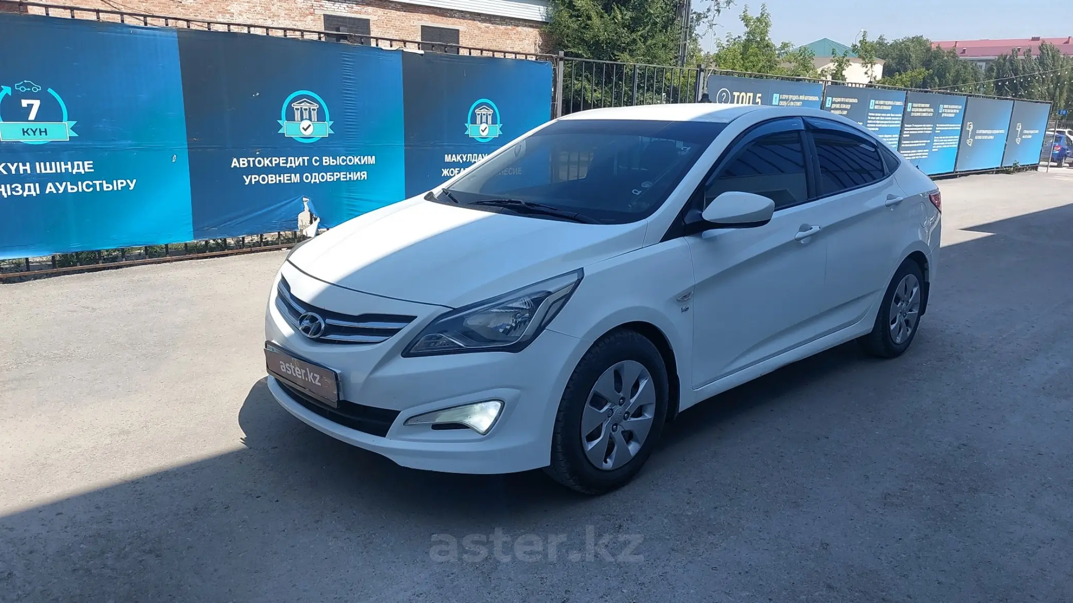 Hyundai Solaris 2015