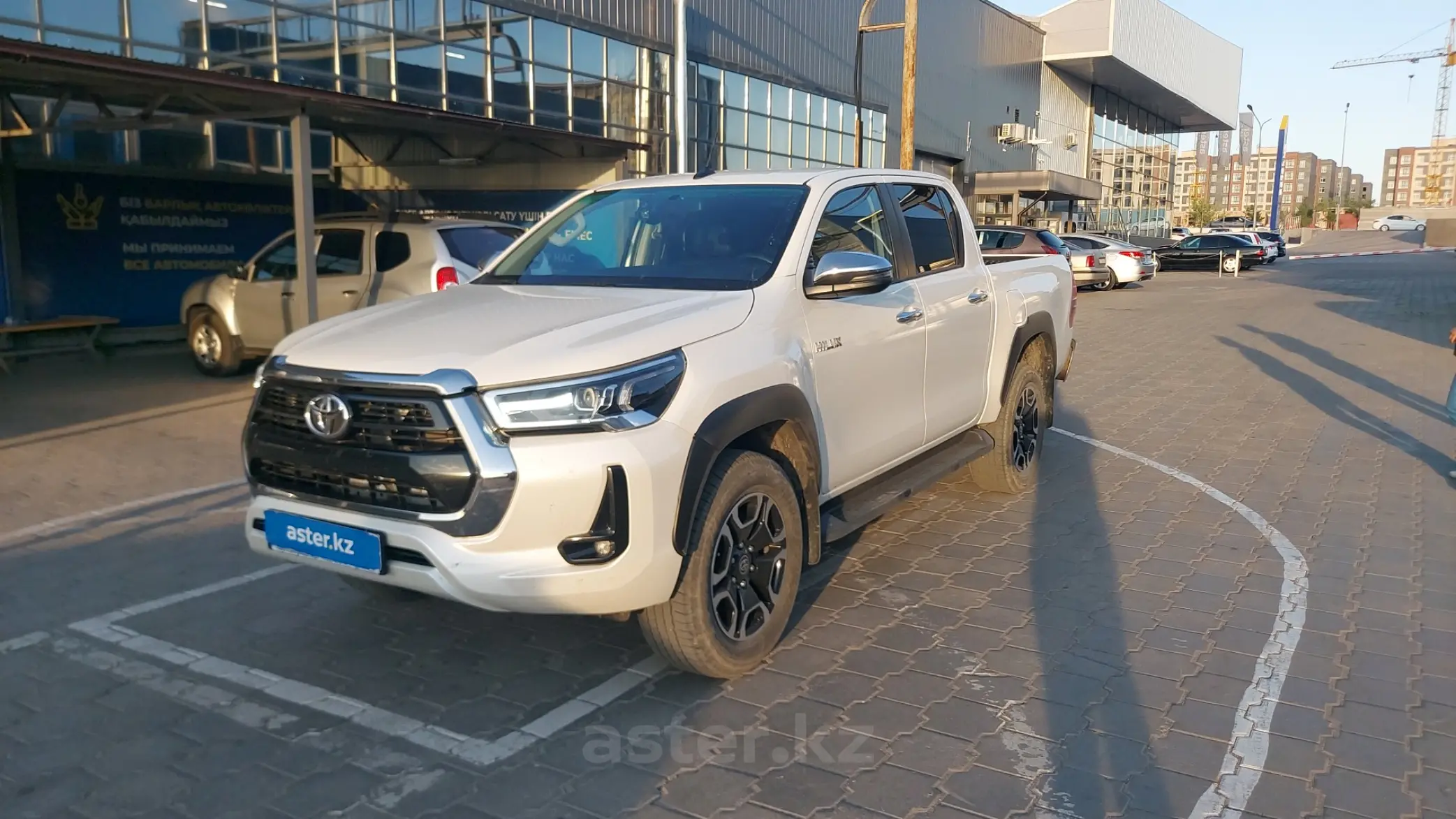 Hilux бензин. Toyota Hilux 2020.