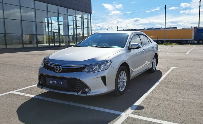 Toyota Camry 2017 года за 13 000 000 тг. в Петропавловск