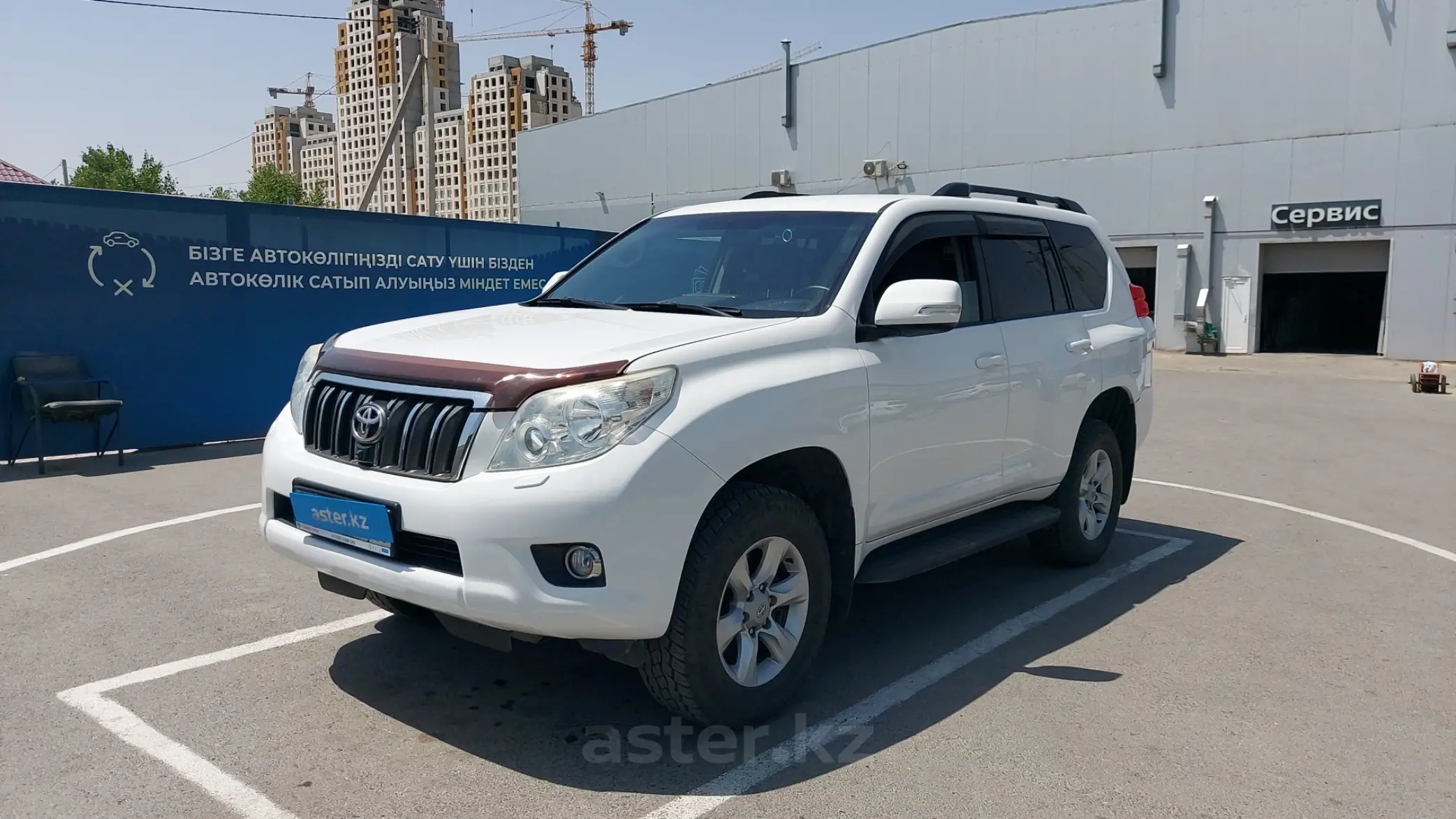 Toyota Land Cruiser Prado 2011